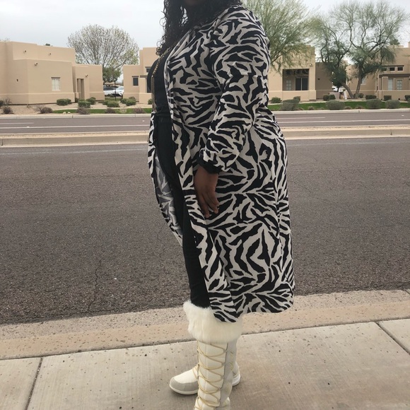 Meet your Posher, Torry - Picture 2 of 2